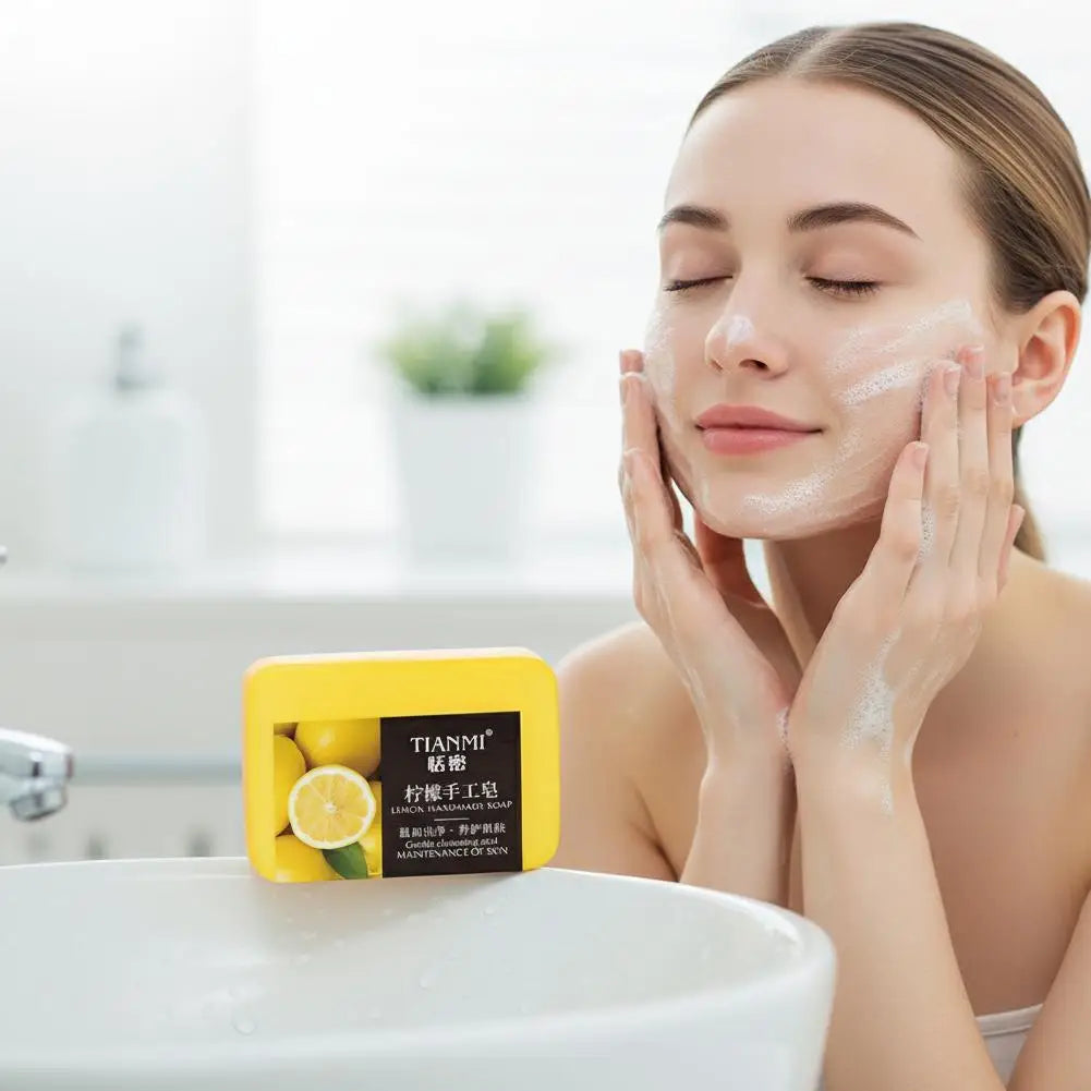 1/2PCS Lemon Handmade Soap, Moisturizing and Cleaning, Suitable for All Skin Types, Can Be Used by Both Men and Women Skin Care